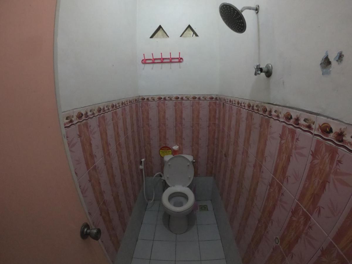Owl Hostel Karimunjawa Eksteriør billede