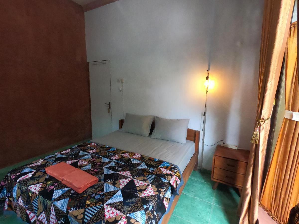 Owl Hostel Karimunjawa Eksteriør billede
