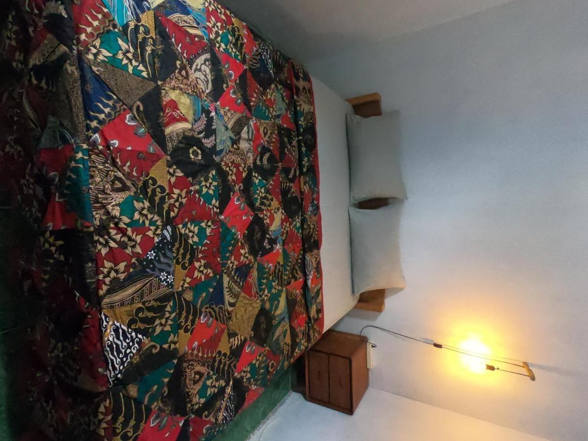 Owl Hostel Karimunjawa Eksteriør billede